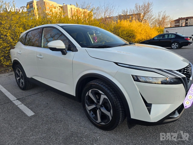 Nissan Qashqai , снимка 11 - Автомобили и джипове - 54031616