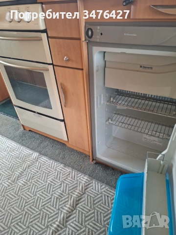 SWIFT CHARISMA 2005г 490м 5места, снимка 10 - Каравани и кемпери - 54024245