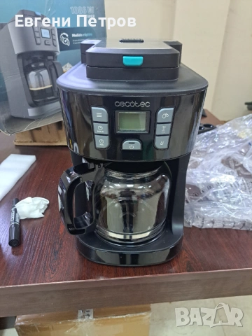 кафемашина за шварц (капково) кафе, модел Cecotec Coffee 66 Grind & Drop.