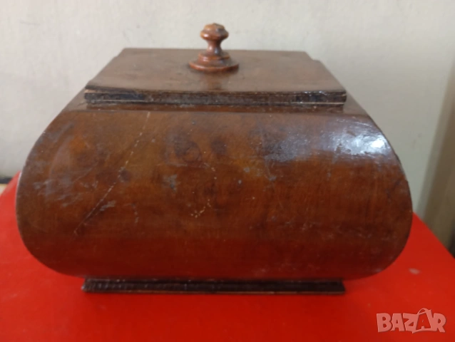 Винтидж дървена кутия за цигари