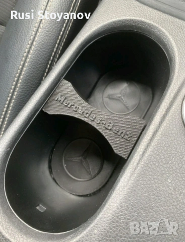 Поставка за чаша за Mercedes-Benz A Class, CLA, GLA