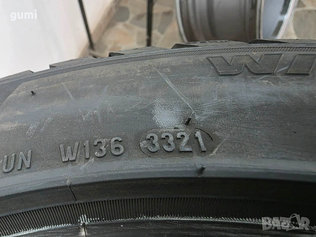 1бр зимна гума 275/40/18 PIRELLI L06068 , снимка 3 - Гуми и джанти - 55025680