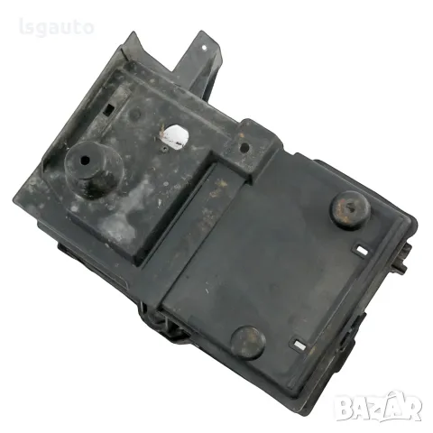 Акумулаторна кутия Volvo V50 2004-2010 ID: 162680, снимка 2 - Части - 55294600