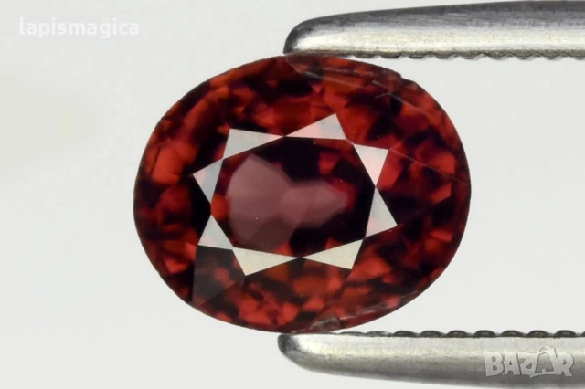 Естествен розов циркон 0.98ct VVS нетретиран овална шлифовка