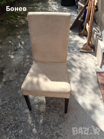 Трапезни столове 4 бр.