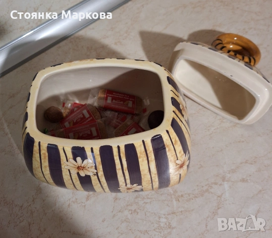 Голяма керамична кутия за бисквити, снимка 6 - Декорация за дома - 55234127