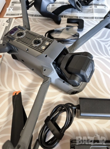 DJI Mavic 3 Classic тяло с батерия, снимка 6 - Дронове и аксесоари - 53666355