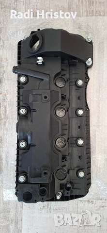 Капак клапани BMW E70, снимка 2 - Части - 54813112