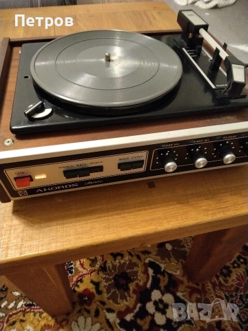 Продавам руски стерео рамофон AKORDS - STEREO с вграден усилвател, снимка 2 - Грамофони - 54683923