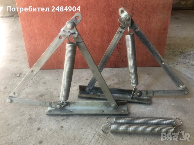 Механизъм за повдигане на матрак с пружина