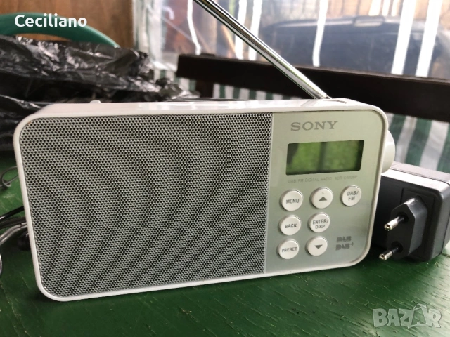 радио Sony, модел XDR-S40DBP+адаптер-220v-(бонус)!, снимка 3 - Радиокасетофони, транзистори - 54571435
