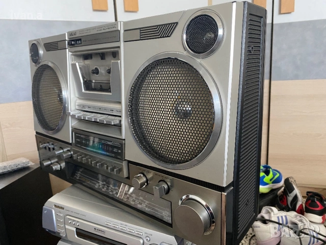 Akai AJ-500, снимка 3 - Радиокасетофони, транзистори - 54720256