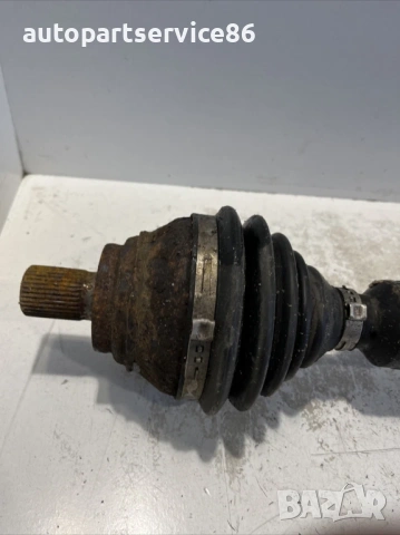 Каре/полуоска за преден десен мост за Volkswagen Scirocco 2.0 Tsi (2008) 1L0407272KJ, снимка 2 - Части - 54165501