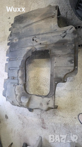 Кора под мотор Vw golf 3, снимка 2 - Аксесоари и консумативи - 54058078