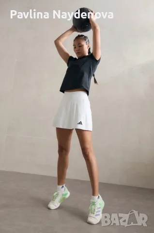 Тенис пола Adidas