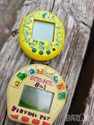 продавам тамагочита :Octo-Pets 8 in 1 Virtual Pet Tamagotchi, снимка 4 - Други - 54649505