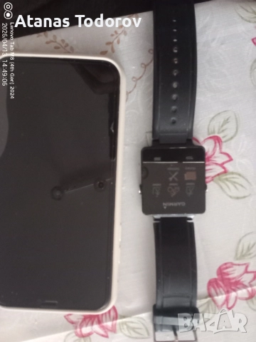 Garmin connect часовник с много функции.С черна каишка.