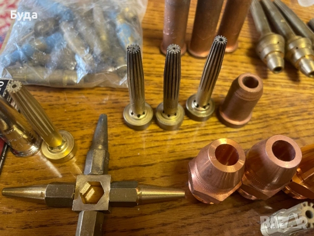 Части за резак GCE , Harris , дюзи , снимка 15 - Други машини и части - 54167778