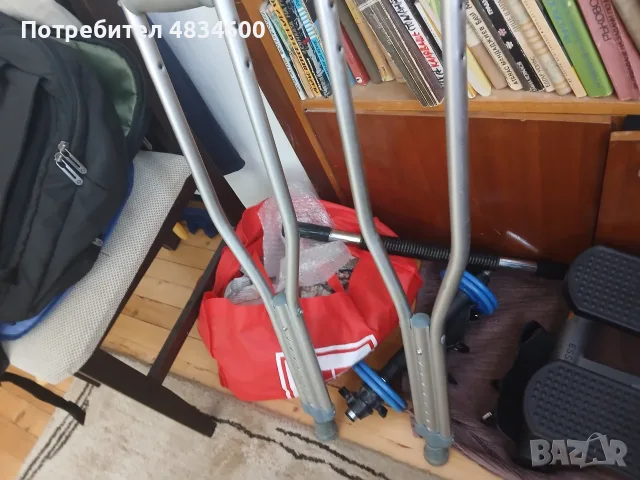 Подмишечни патерици регулируеми