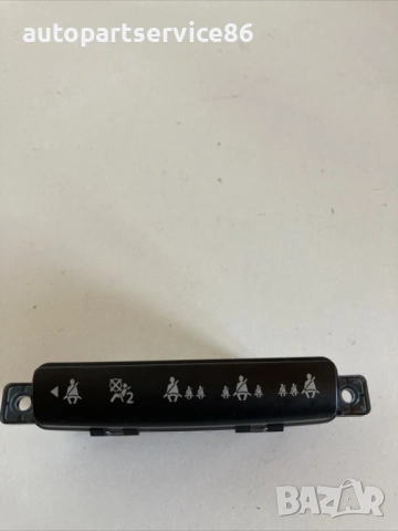 Панел с превключватели за Nissan Qashqai 1.5 DCI (2010) P10075A7710000