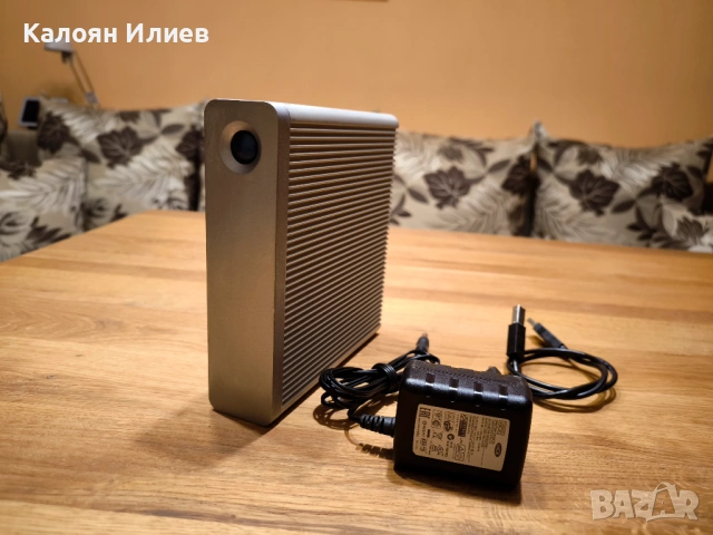Външен USB хард диск Lacie 320GB