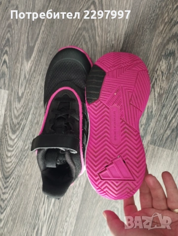 Детски маратонки Адидас 33 номер, снимка 3 - Детски маратонки - 54098826