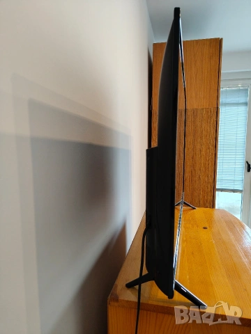 TCL 40" led TV 40ES560, снимка 3 - Телевизори - 54275485