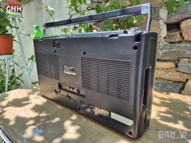Радиокасетофон Sharp GF-8585H, снимка 5 - Радиокасетофони, транзистори - 55187226