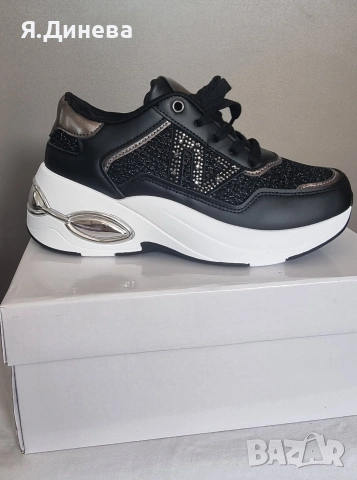 Стилни дамски маратонки 