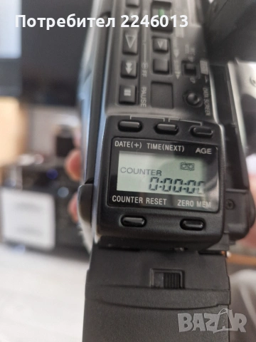 Ретро видеокамера Sony Handycam CCD-F550E.Комплект -батерия+зарядно/чисто нови/, снимка 7 - Камери - 55088454