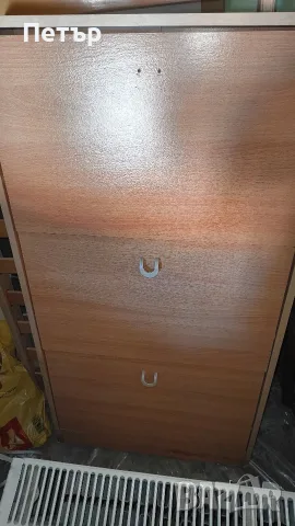 Продавам шкаф за обувки 