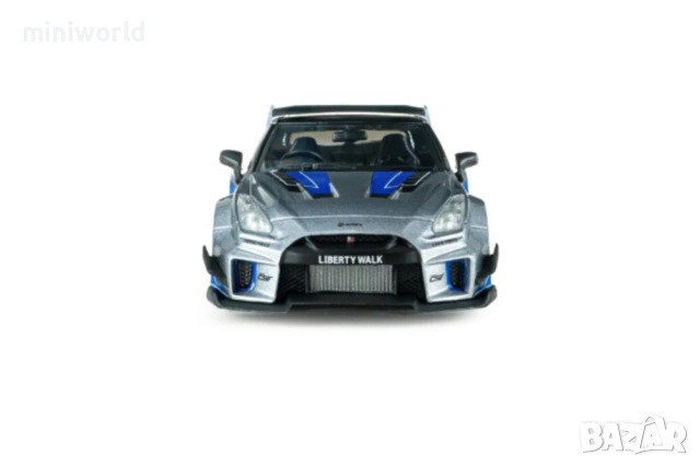 Nissan GT-R R35 Liberty Walk Silhouette 2020 - мащаб 1:43 на Solido моделът е нов в PVC дисплей-кейс, снимка 6 - Колекции - 54700384