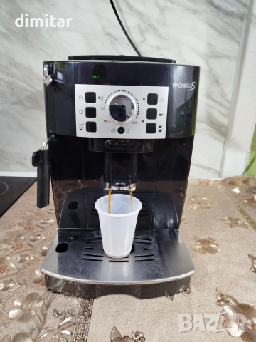 Кафе автомат Delonghi Magnifica S , снимка 2 - Кафемашини - 55146567