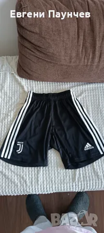 Adidas x Juventus мъжки шорти размер S в черно 