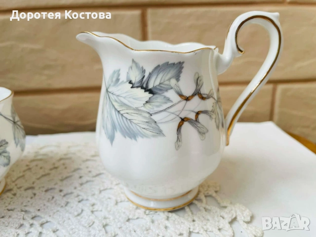 ROYAL ALBERT красив комплект от Англия от костен порцелан, снимка 16 - Антикварни и старинни предмети - 54385469