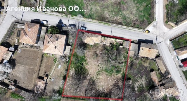 Парцел с къща в гр. Опака – 1590 кв.м с отлична локация и потенциал, снимка 9 - Къщи - 54189142