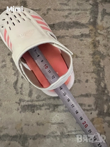 Adidas детски сандали, снимка 12 - Детски сандали и чехли - 53576705