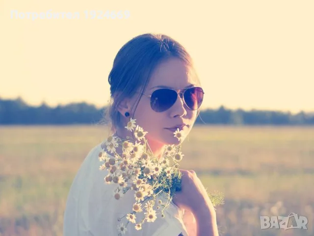 Цифров фотоапарат Canon EOS 250D с 18-55mm обектив - почти нов 7P3R, снимка 3 - Други - 55445584