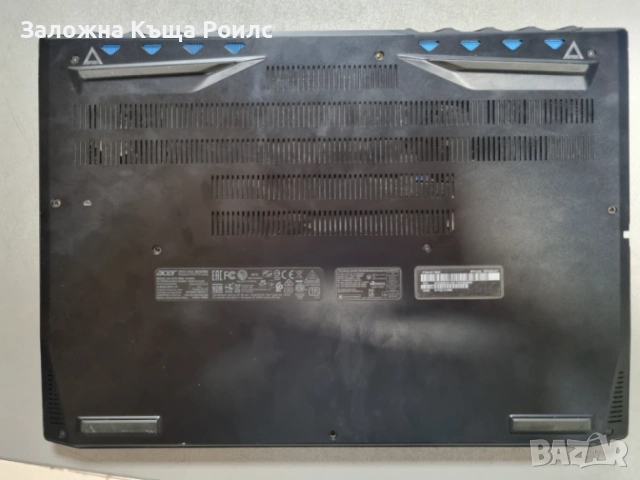 Геймърски лаптоп Acer Predator Triton 500 (N18W3) + чанта, безжична мишка, клавиатура и охлаждаща по, снимка 13 - Лаптопи за работа - 54933907