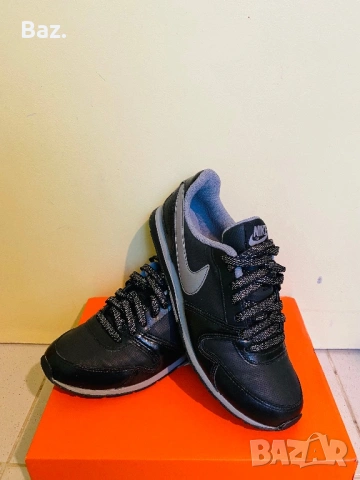 Nike 38, снимка 2 - Маратонки - 54398208