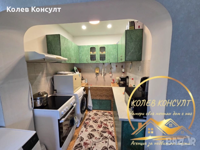 продавам обзаведена двуетажна къща в гр. Хасково, кв. Изгрев, снимка 8 - Къщи - 54604993