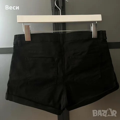 Дънкови черни къси панталони H&M, снимка 2 - Къси панталони и бермуди - 55610867