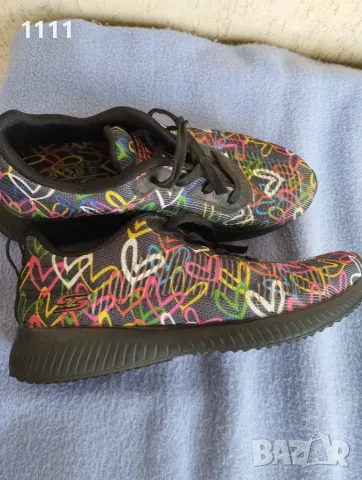 Skechers номер 36.