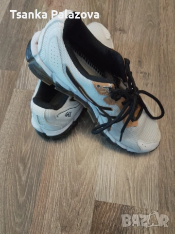 Дамски маратонки Asics 36 номер , снимка 3 - Маратонки - 54714540