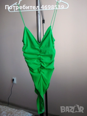 Топове и бодита на Zara, Stradivarius, ASOS , снимка 8 - Корсети, бюстиета, топове - 54881136