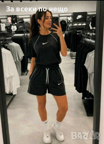 Nike Дамски Летен Екип👕🩳Дамски Къс Комплект Найк - Различни Цветове Kод B474, снимка 3 - Спортни екипи - 55083437