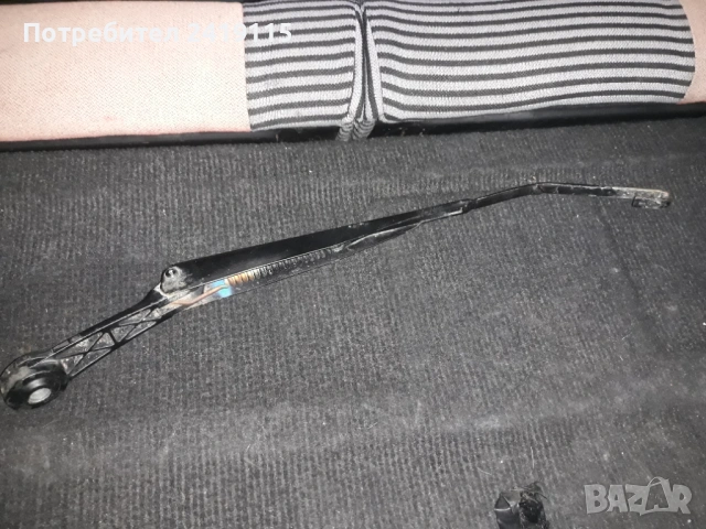 Рамо заднa чистачка  Renault 19  , снимка 3 - Части - 54051230