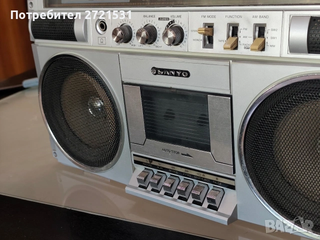 радиокасетофон Sanyo M9830K, снимка 2 - Радиокасетофони, транзистори - 54699741