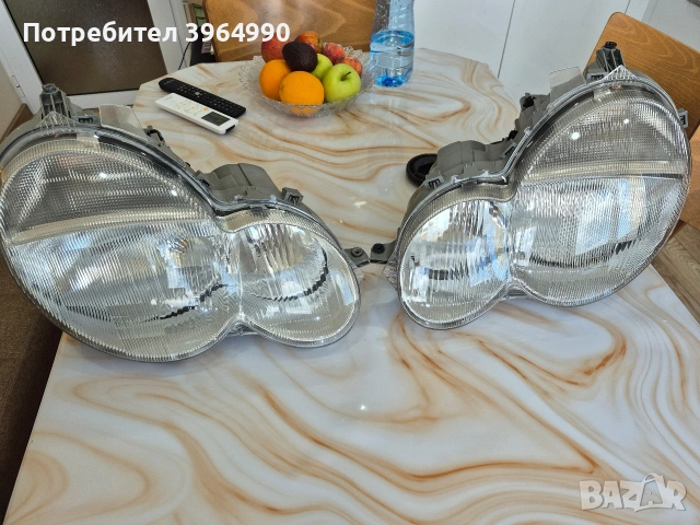 Неразличими от нови Оригинални фарове HELLA за Мерцедес С клас W203 спорт купе преди фейс 