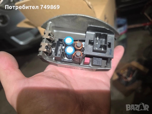 електронен блок за управление вентилатор BOSCH  F 011 021 633
